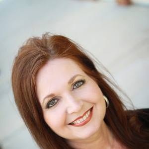Lynne Davis